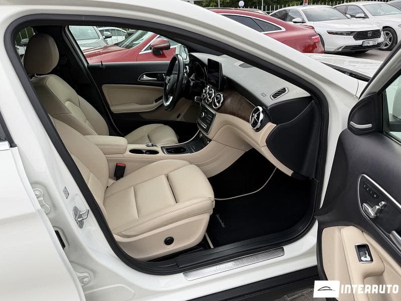 Mercedes GLA 250 2017 — Миниатюра 16
