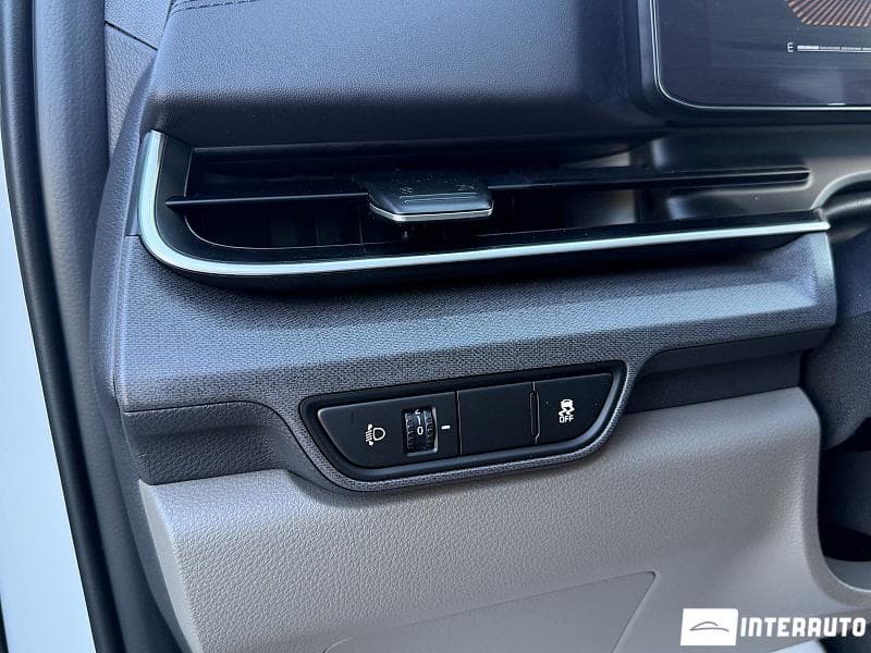 Kia Carnival 2024 — Миниатюра 20