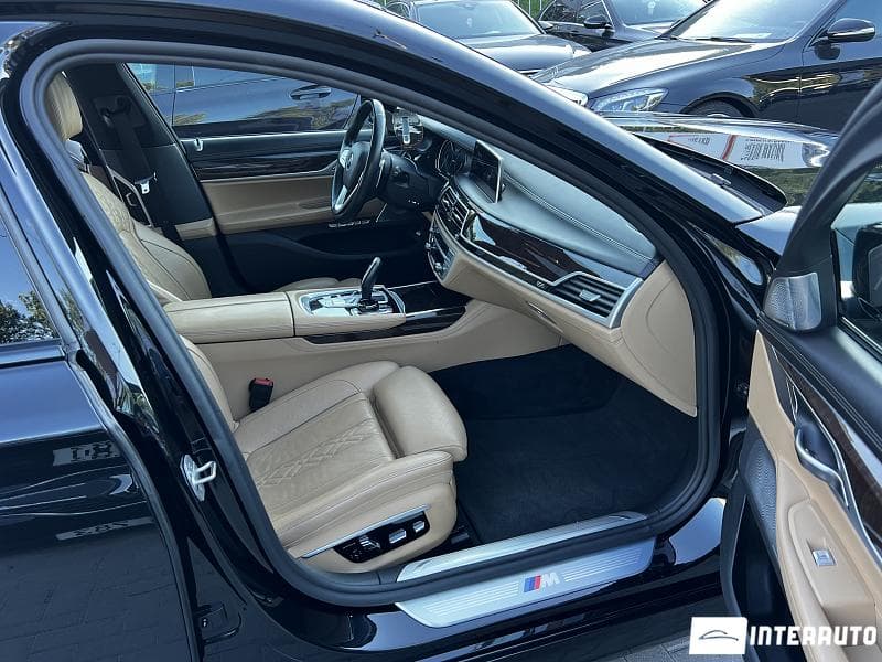 BMW 740e 2016 — Миниатюра 7