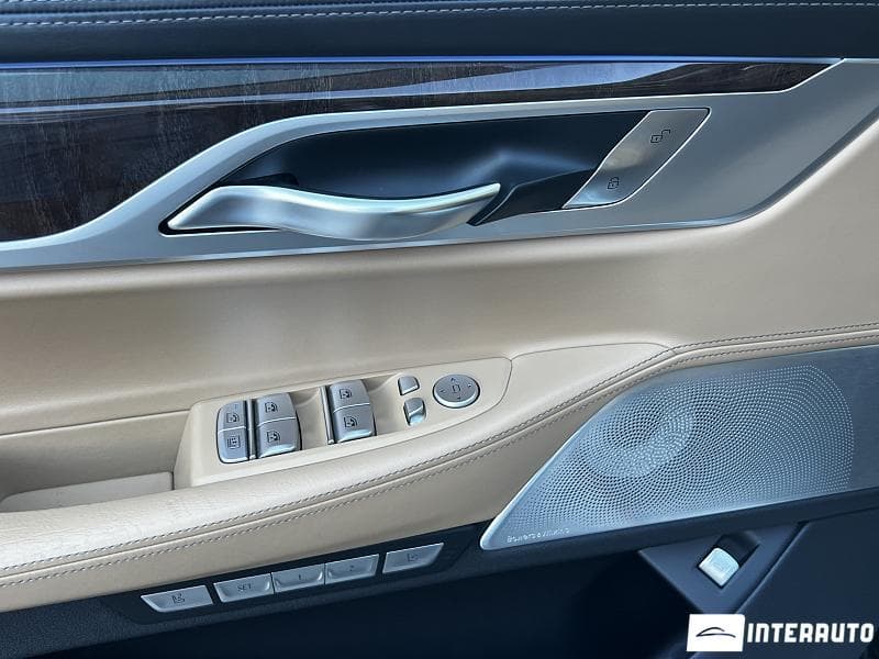 BMW 740e 2016 — Миниатюра 18