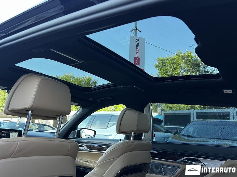 BMW 740e 2016 — Миниатюра 10