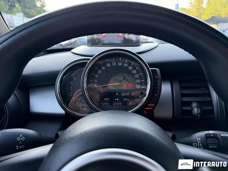 Mini Cooper D 2015 — Миниатюра 9