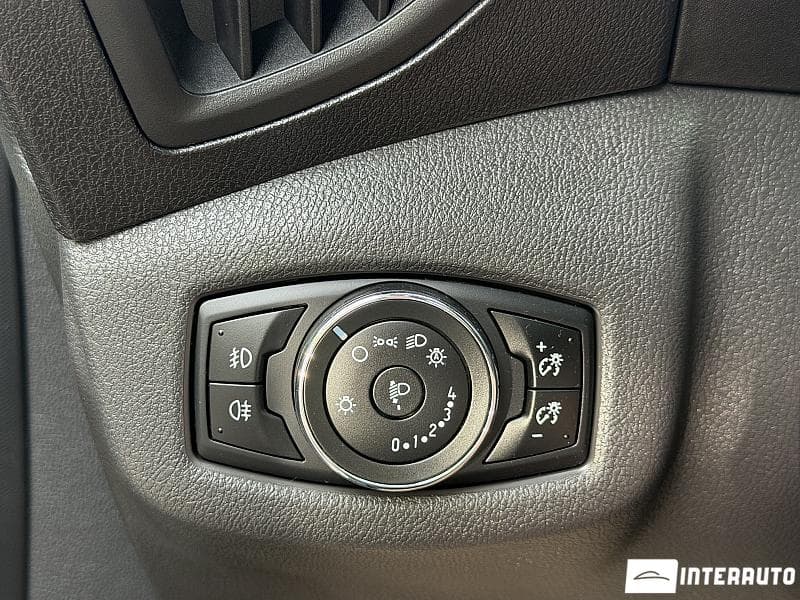 Ford Tourneo Connect 2015 — Миниатюра 13