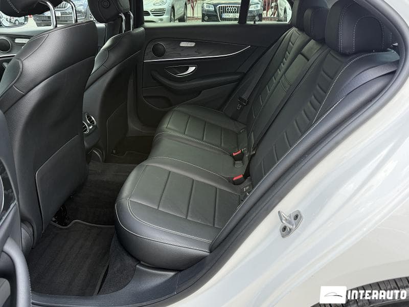 Mercedes E 220 2018 — Миниатюра 19