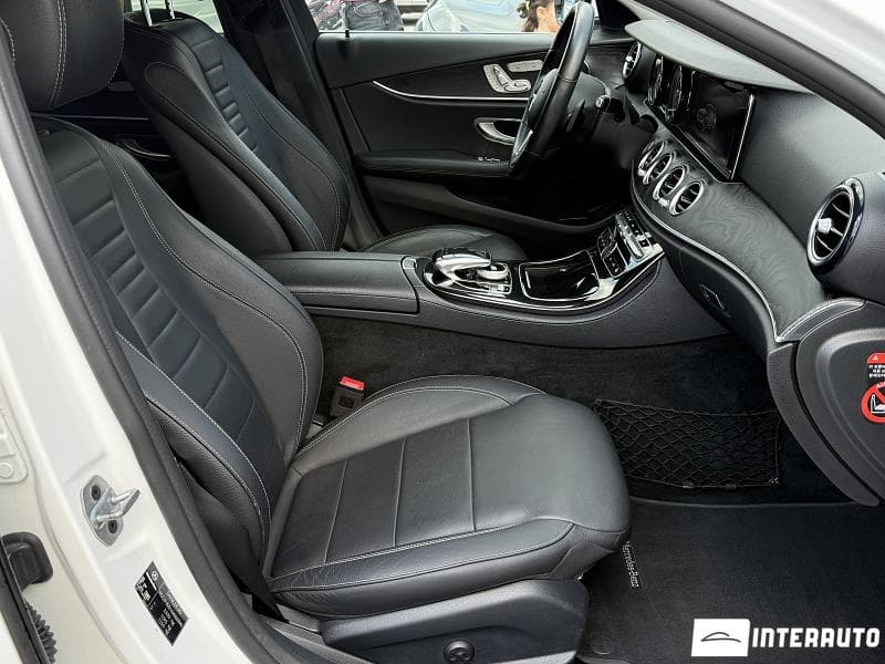 Mercedes E 220 2018 — Миниатюра 17