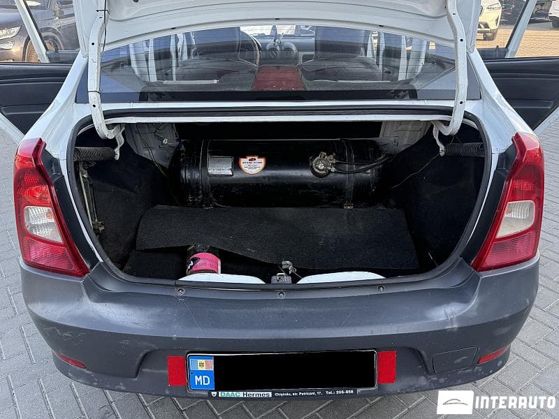 Dacia Logan 2012 — Миниатюра 12