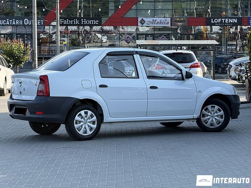 Dacia Logan 2012 — Миниатюра 3