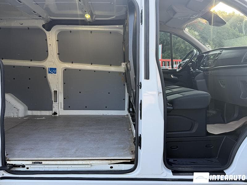 Ford Transit 2018 — Миниатюра 8