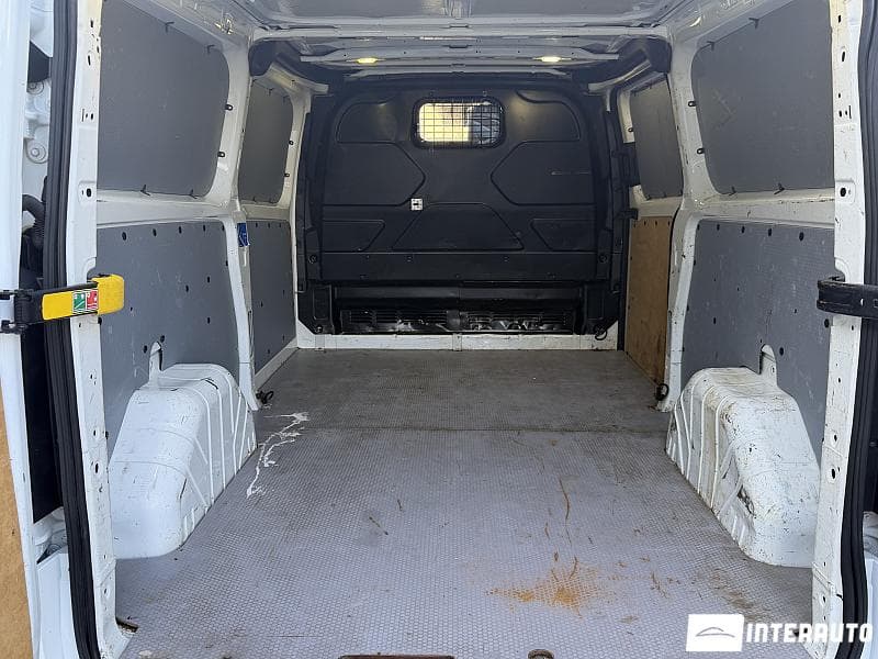 Ford Transit 2018 — Миниатюра 13