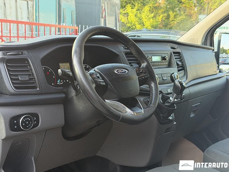 Ford Transit 2018 — Миниатюра 5
