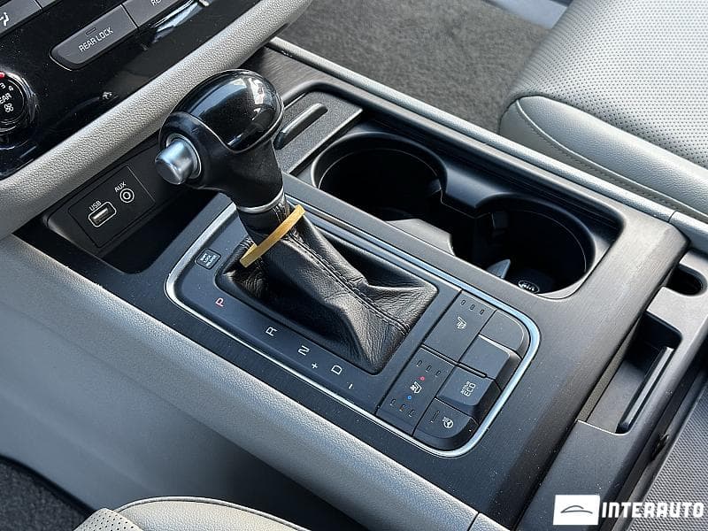 Kia Carnival 2015 — Миниатюра 12