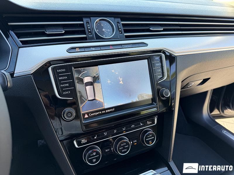 Volkswagen Passat GTE 2015 — Миниатюра 15