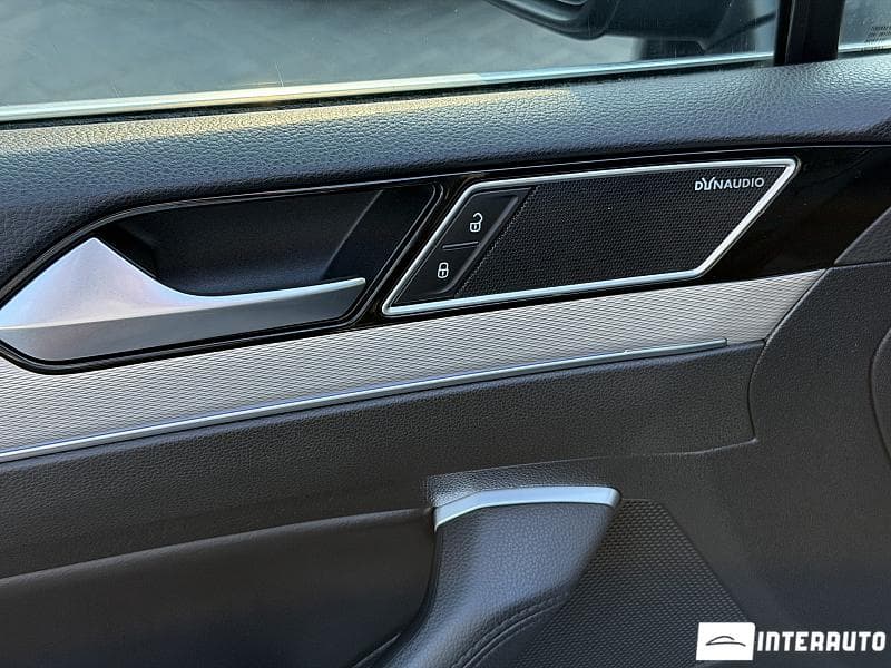 Volkswagen Passat GTE 2015 — Миниатюра 16