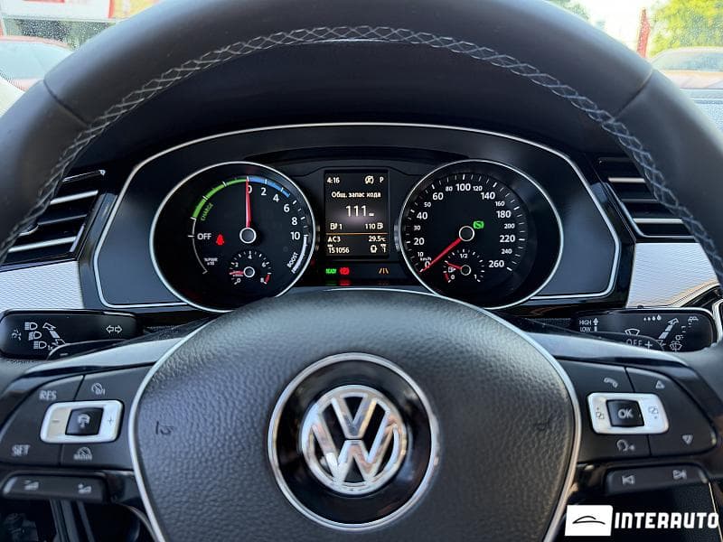 Volkswagen Passat GTE 2015 — Миниатюра 12