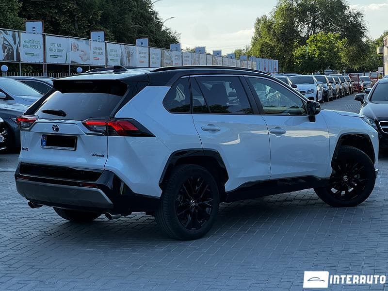 Toyota Rav-4 2023 — Миниатюра 4