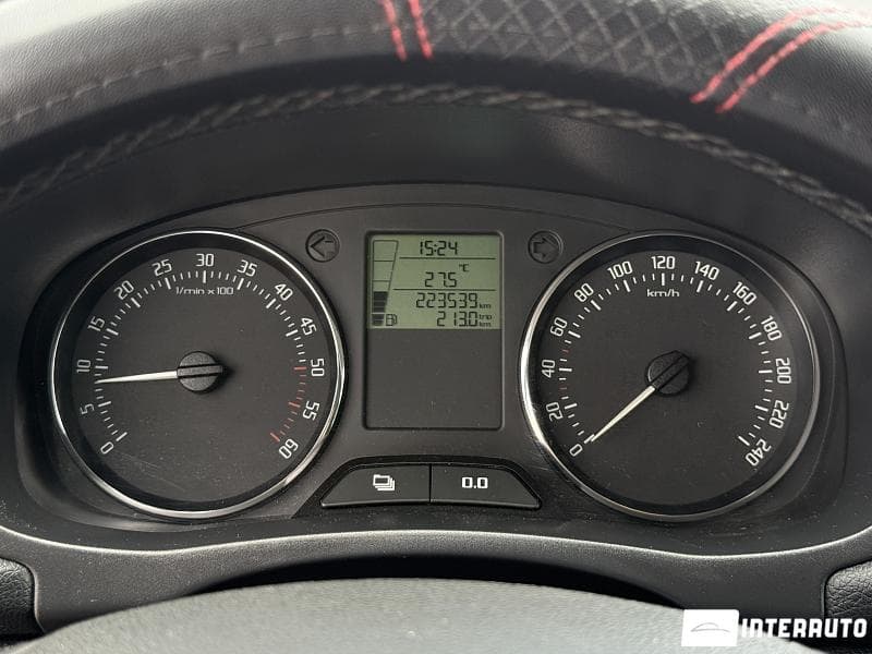 Skoda Fabia 2012 — Миниатюра 12