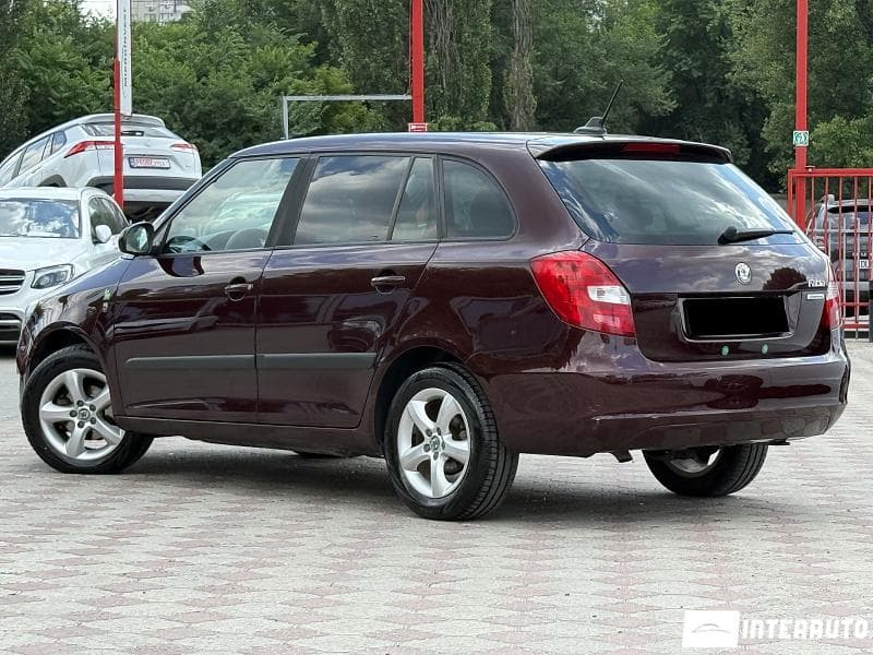 Skoda Fabia 2012 — Миниатюра 3