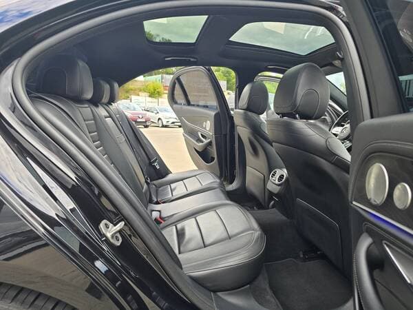 2019 Mercedes E 220 — Miniatură 24