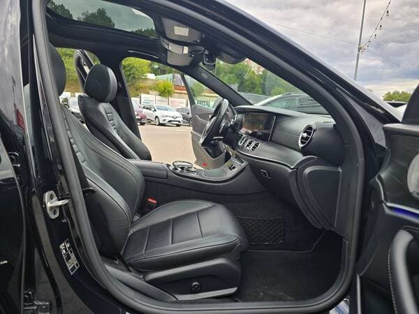 2019 Mercedes E 220 — Miniatură 10