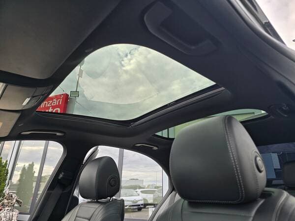 2019 Mercedes E 220 — Miniatură 26