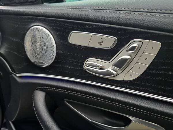 2019 Mercedes E 220 — Miniatură 22