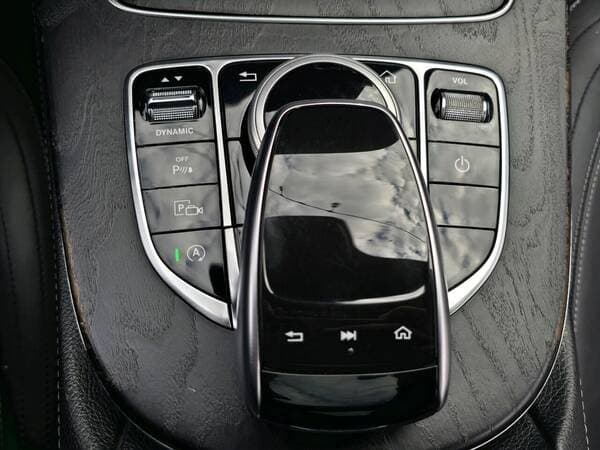 Mercedes E 220 2019 — Миниатюра 17