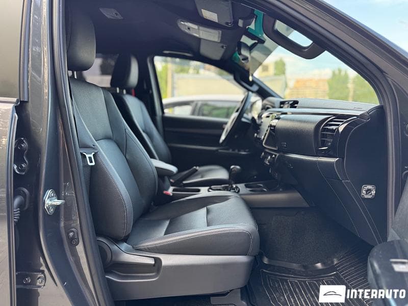 Toyota Hilux 2024 — Миниатюра 16