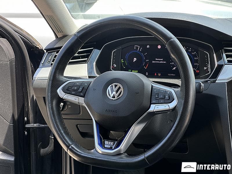 Volkswagen Passat GTE 2019 — Миниатюра 7