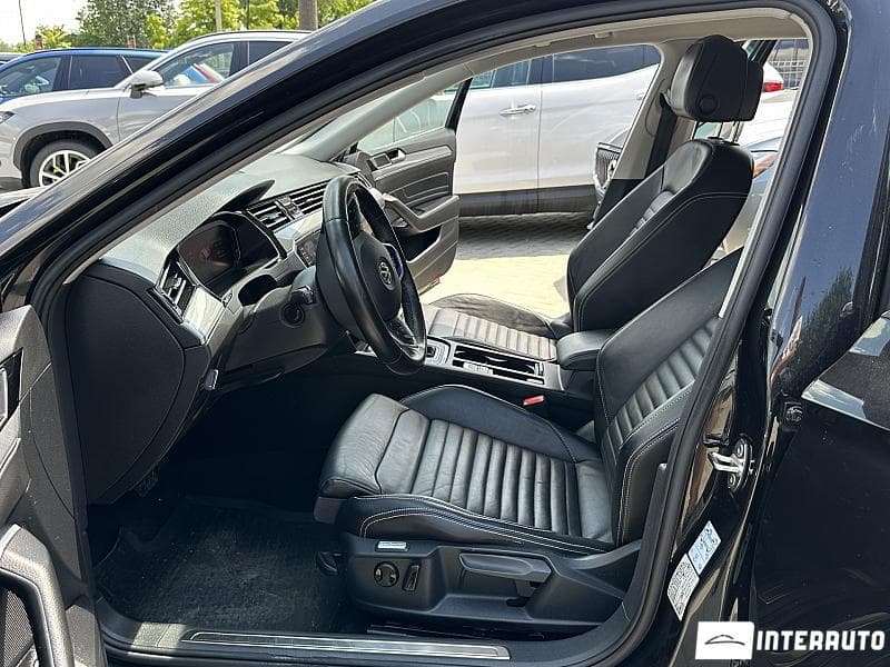 Volkswagen Passat GTE 2019 — Миниатюра 5
