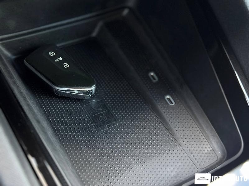 Skoda Octavia RS 2023 — Миниатюра 12