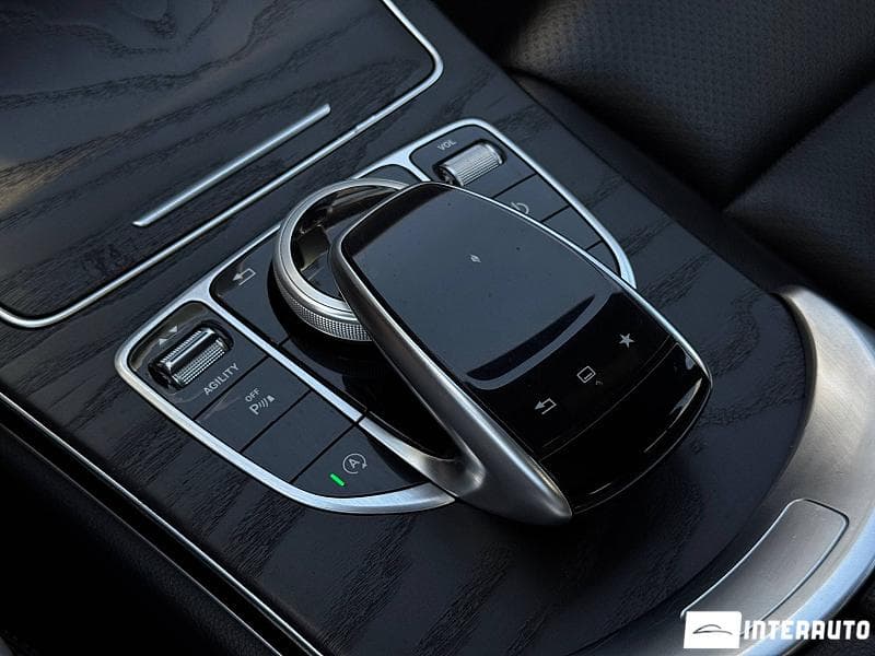 Mercedes C 300 2016 — Миниатюра 12