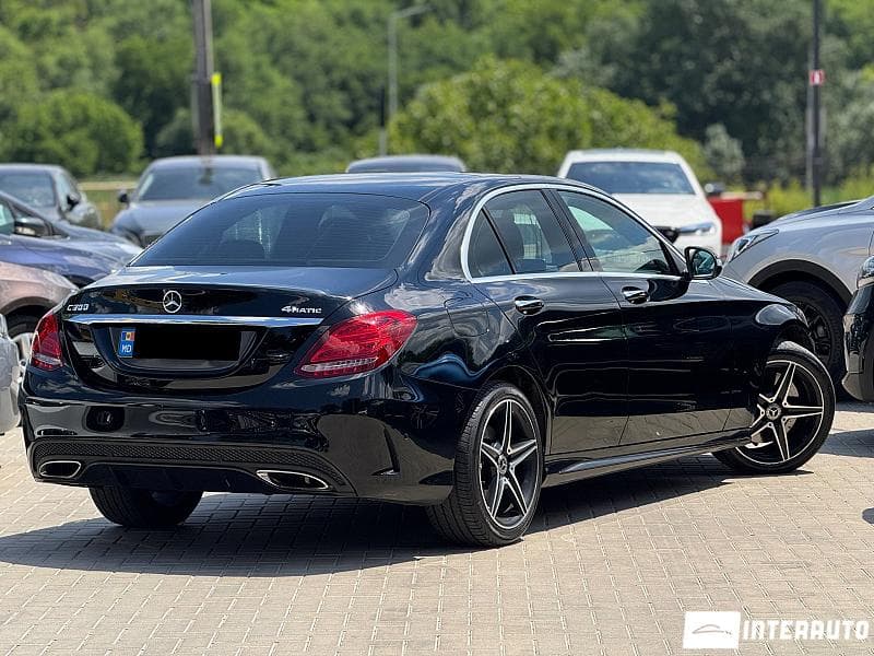 Mercedes C 300 2016 — Миниатюра 3