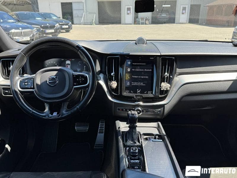 Volvo XC 60 2017 — Миниатюра 7
