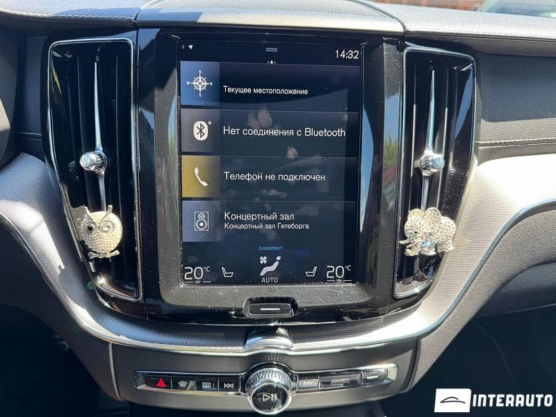 Volvo XC 60 2017 — Миниатюра 12