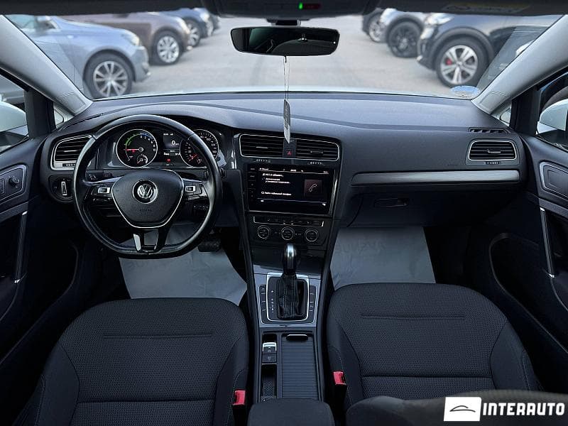 Volkswagen e-Golf 2020 — Миниатюра 6