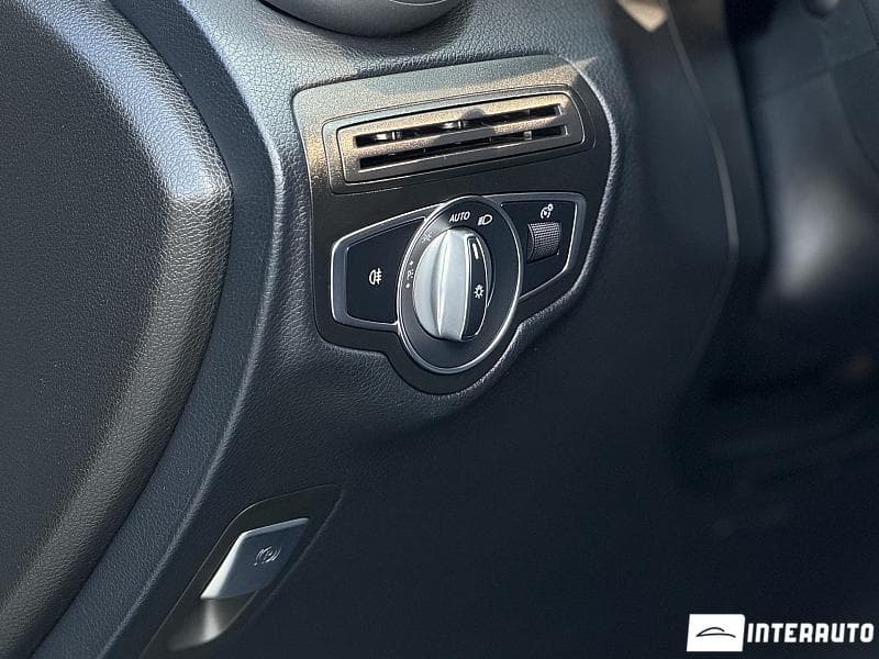 Mercedes GLC 200 2019 — Миниатюра 9
