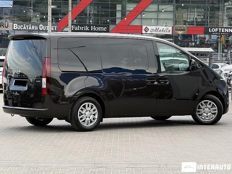 Hyundai Staria 2023 — Миниатюра 3
