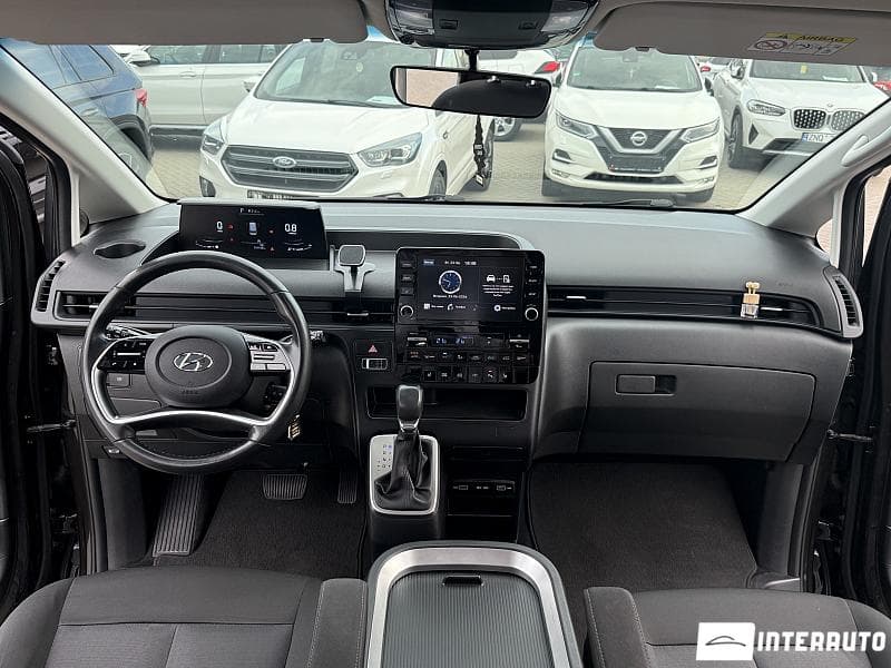 Hyundai Staria 2023 — Миниатюра 6