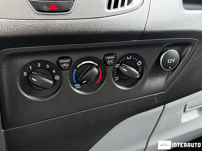 Ford Transit 2017 — Миниатюра 10