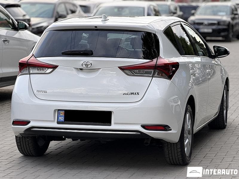 Toyota Auris 2016 — Миниатюра 2