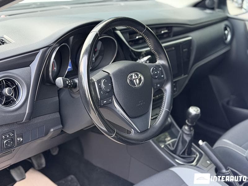 Toyota Auris 2016 — Миниатюра 7