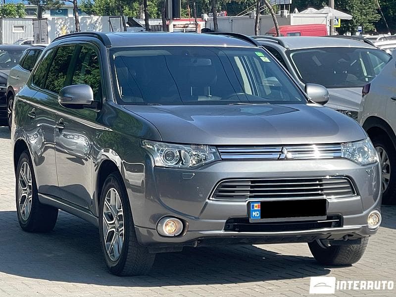 Mitsubishi Outlander 2014 — Миниатюра 3