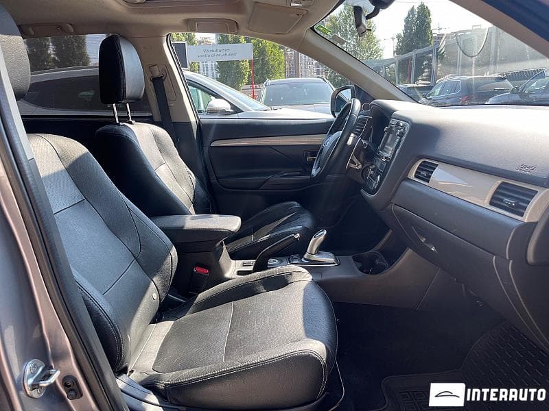 Mitsubishi Outlander 2014 — Миниатюра 18