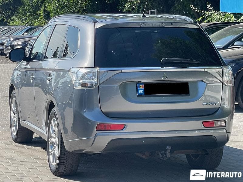 Mitsubishi Outlander 2014 — Миниатюра 4