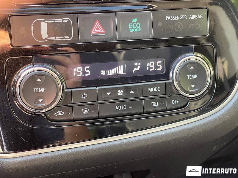 Mitsubishi Outlander 2014 — Миниатюра 15