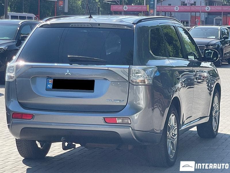 Mitsubishi Outlander 2014 — Миниатюра 2