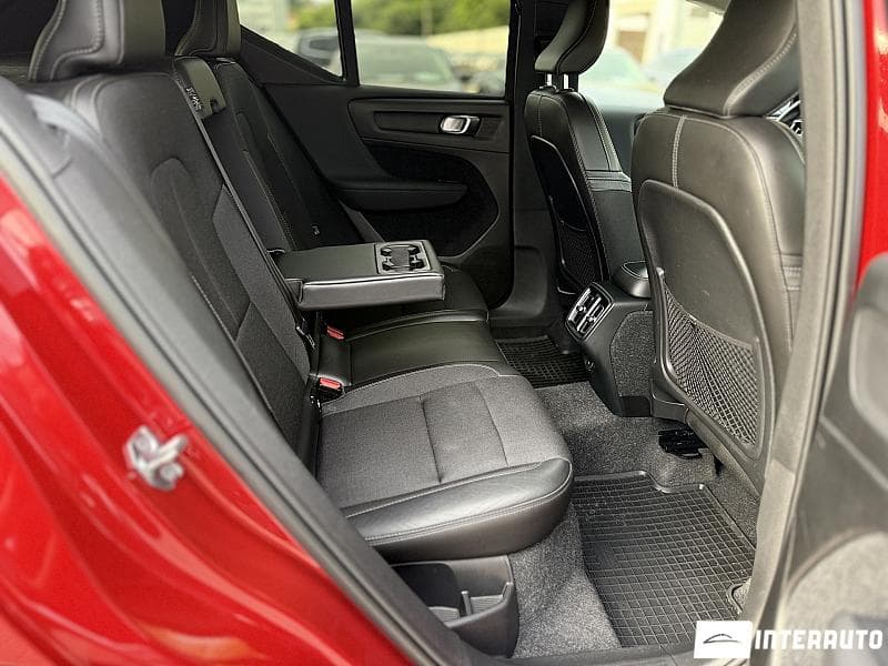Volvo XC 40 2019 — Миниатюра 17