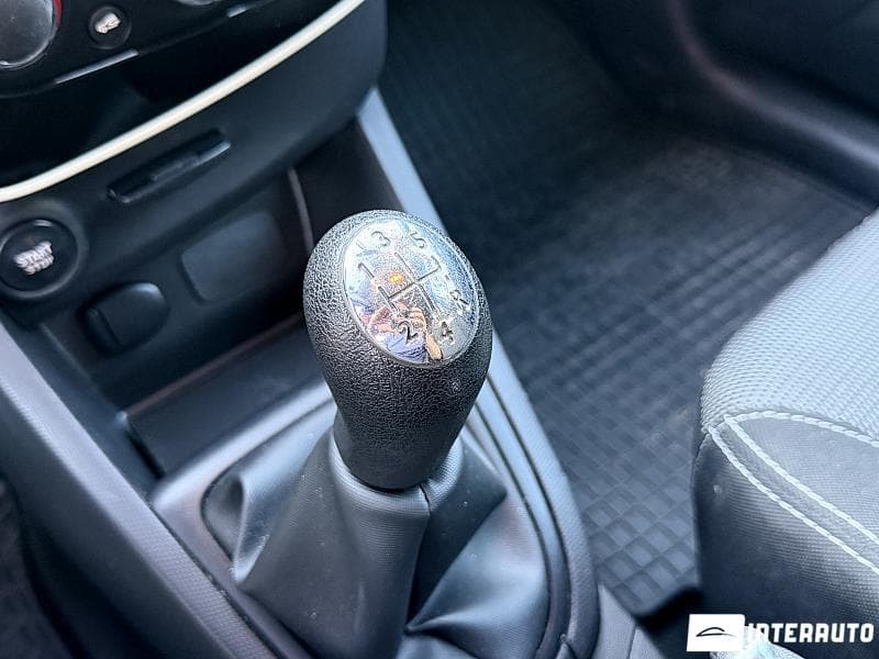 Renault Clio 2015 — Миниатюра 12