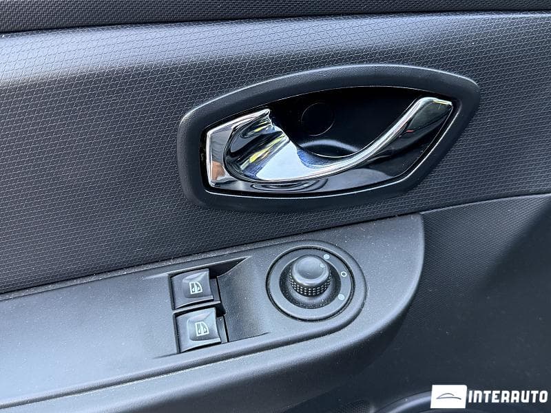 Renault Clio 2015 — Миниатюра 14