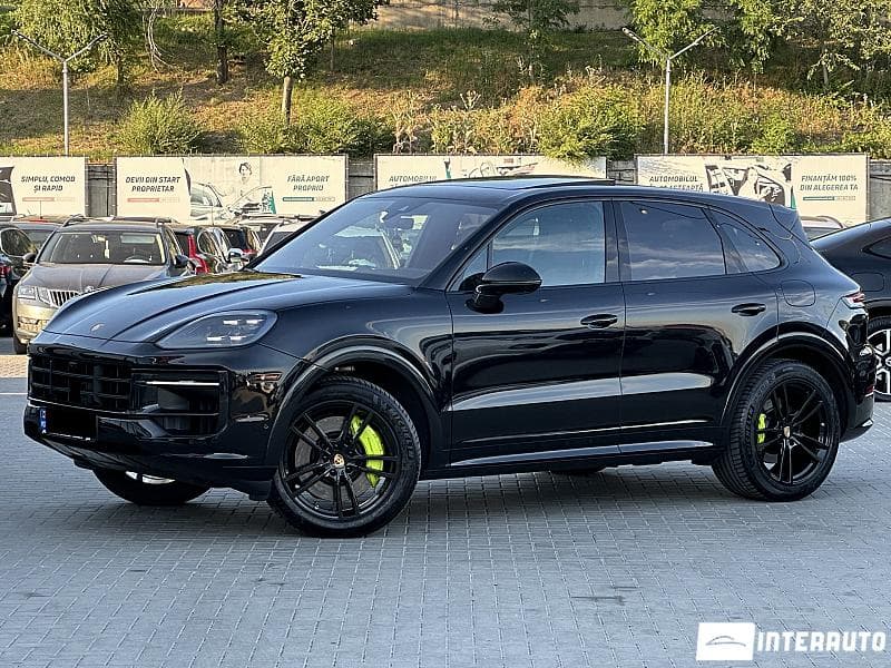 Porsche Cayenne E-Hybrid 2024 — Миниатюра 2